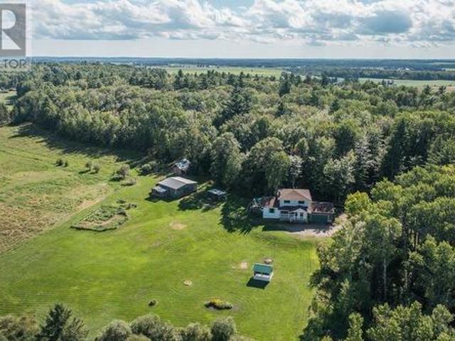 House for sale in Ontario