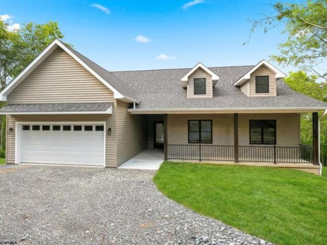 House for sale in Bruceton Mills, West Virginia