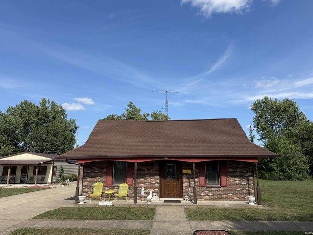 House for sale in Worthington, Indiana