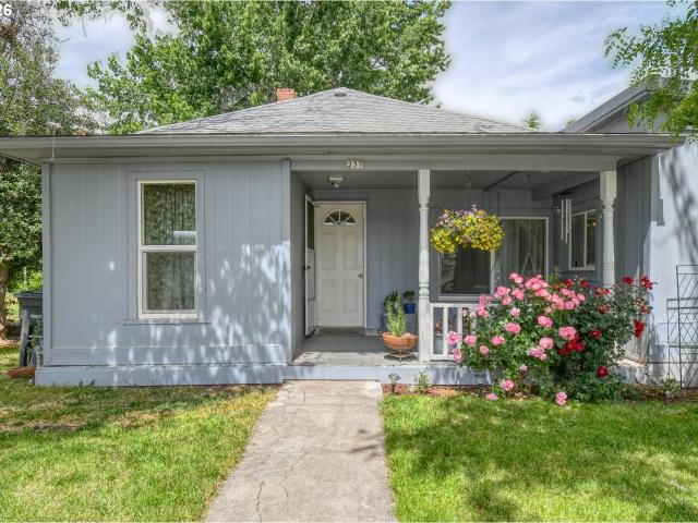 House for sale in Oregonia