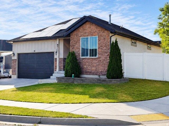 House for sale in Clearfield, Utah