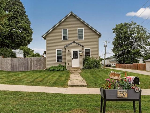 House for sale in Saint Charles, Winona County