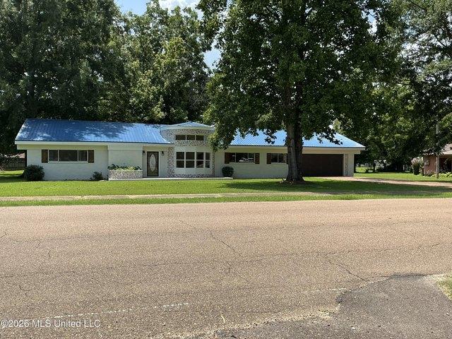 House for sale in Tate, Mississippi