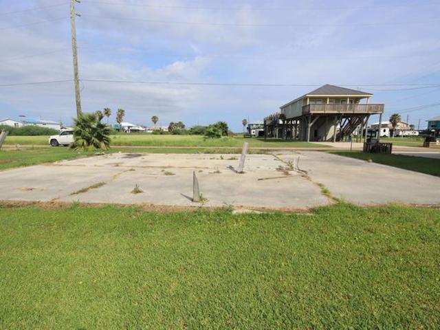 Land for sale in Grand Isle, Louisiana