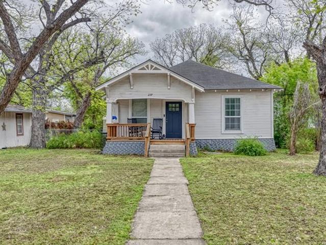 House for sale in Uvalde, Texas