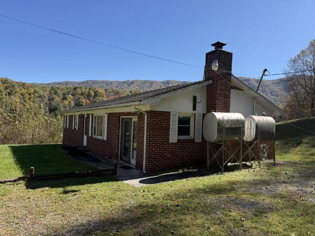 House for sale in Cedar Bluff, Tazewell County