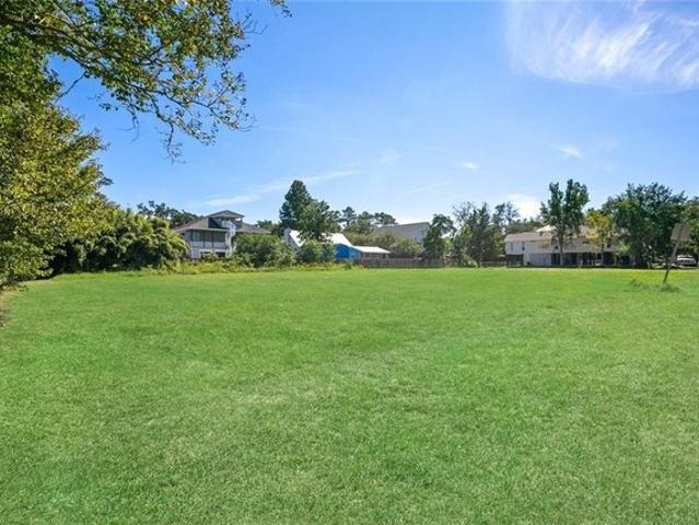 Land for sale in Mandeville, St. Tammany Parish