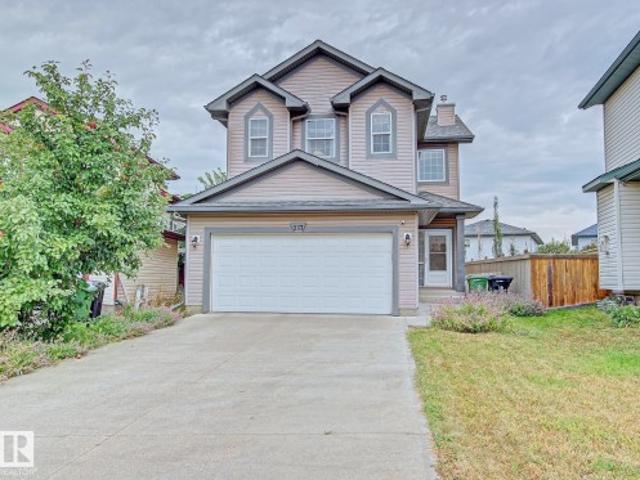 House for sale in Fort Saskatchewan, Alberta