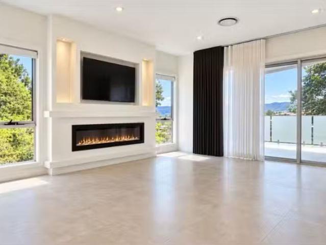Condo for rent in Lake Heights, Wollongong City Council