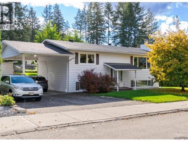 House for sale in Salmon Arm, British Columbia
