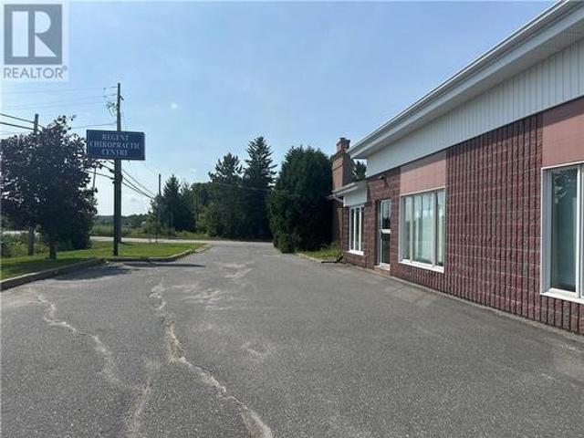 Commercial for rent in Wanup, Ontario