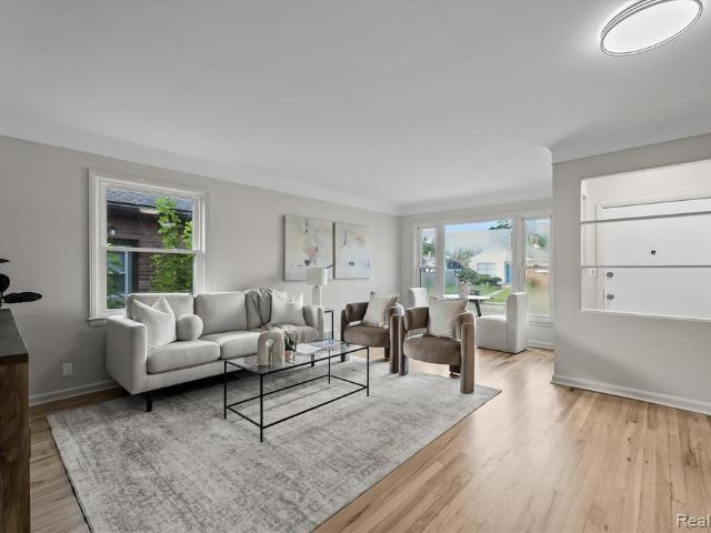 House for sale in Oak Park, Michigan