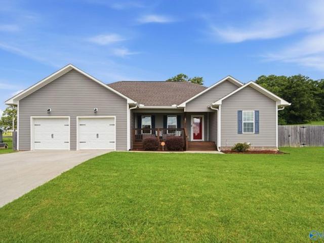 House for sale in Vinemont, Alabama