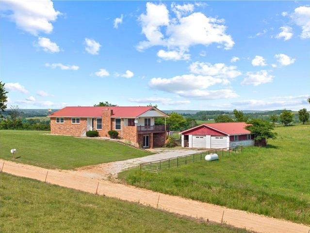 House for sale in Ark