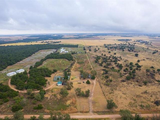 House for sale in Oakwood, Dewey County