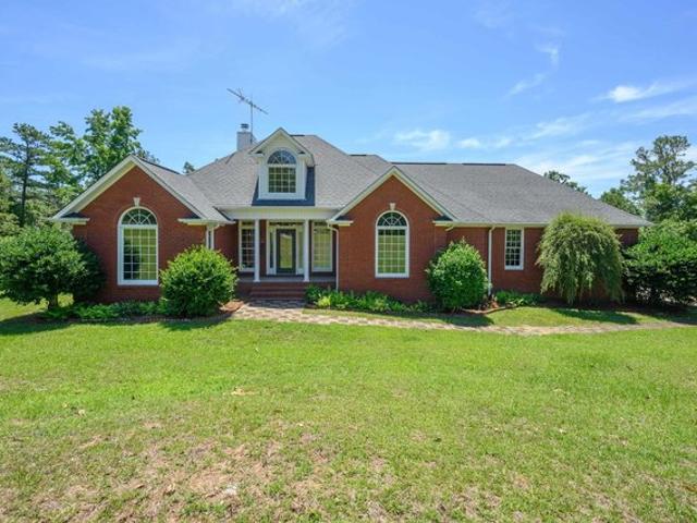House for sale in Columbiana, Alabama