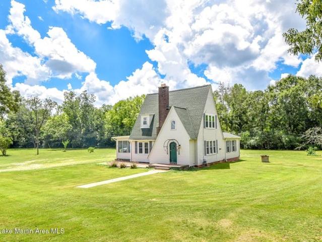 House for sale in Elmore, Alabama