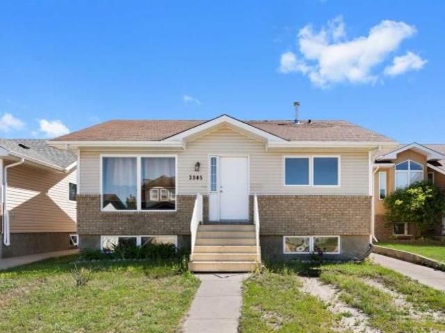 House for sale in North Gate Village, Medicine Hat