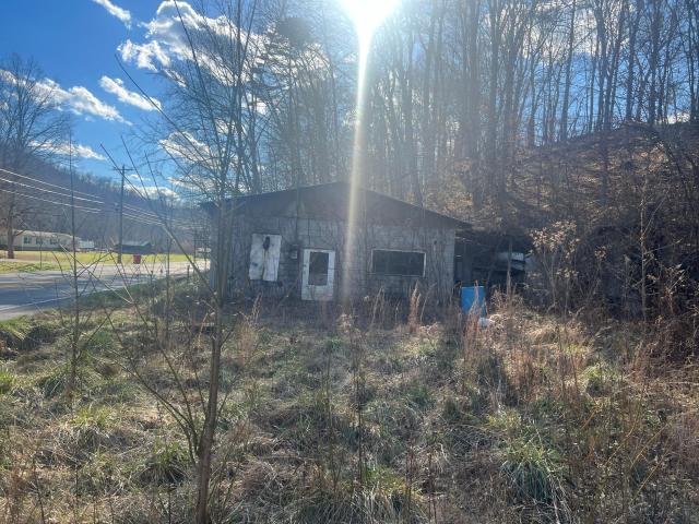 House for sale in Williamsburg, Kentucky