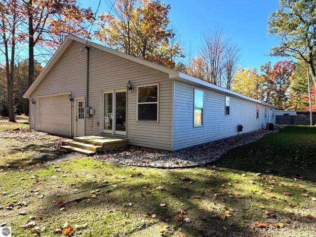 House for sale in Houghton Lake, Michigan