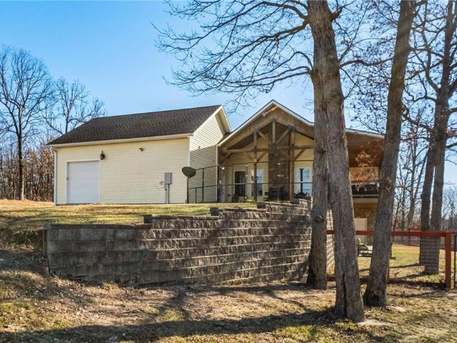 House for sale in Gravette, Benton County