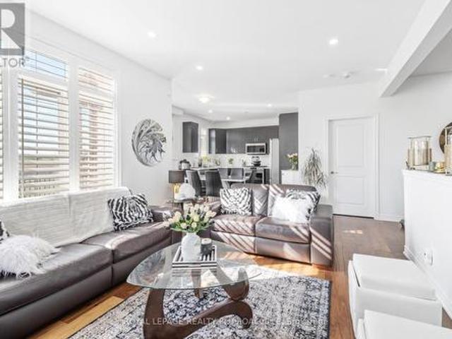 House for sale in Oakville, Ontario