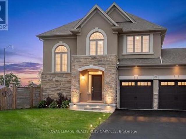 House for sale in Oakville, Ontario