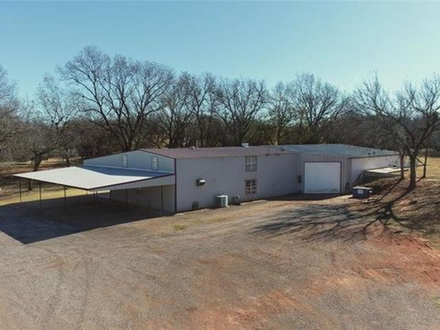 House for sale in Maysville, Oklahoma