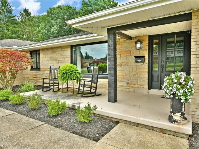 House for sale in Poland, Ohio