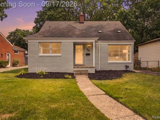 House for sale in Oak Park, Michigan