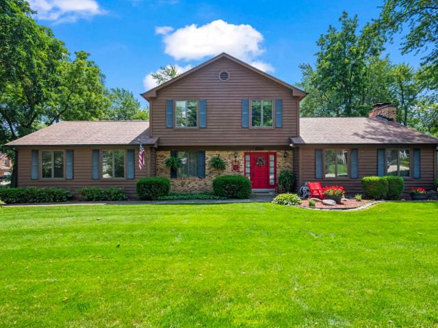 House for sale in Lake Zurich, Illinois