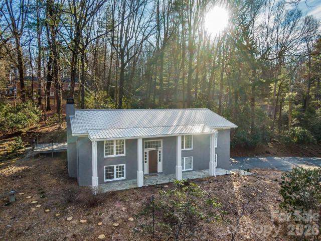 House for sale in Etowah, North Carolina