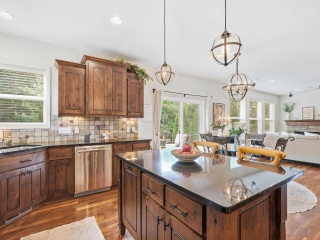 House for sale in Highover, Chanhassen