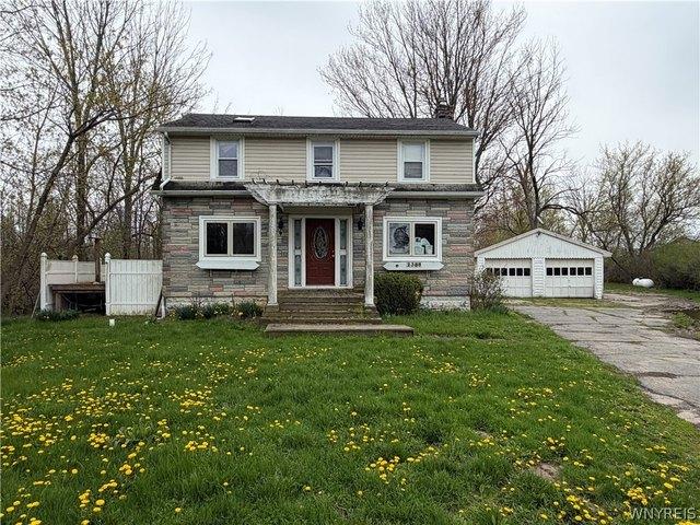House for sale in Niagara, New York
