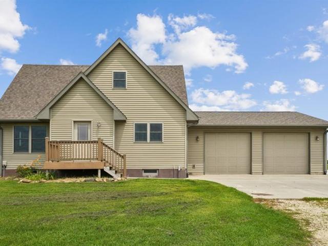 House for sale in Delhi, Iowa