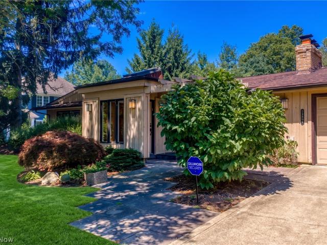 House for sale in Beachwood, Ohio