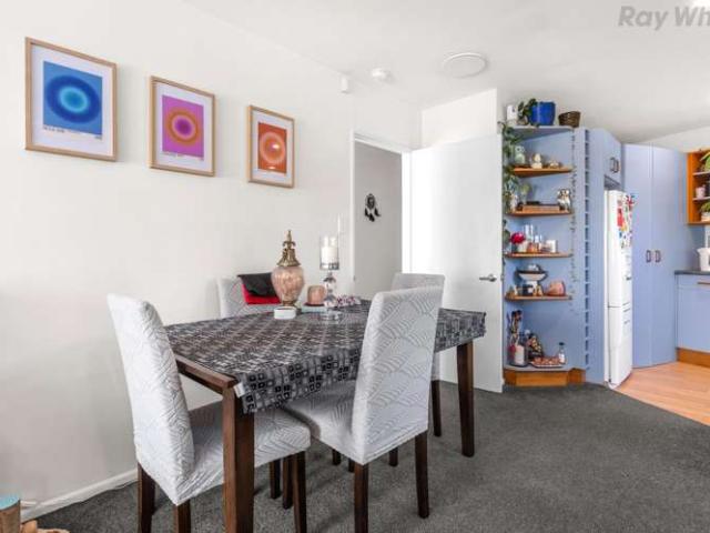 House for sale in Chaslands, Canterbury