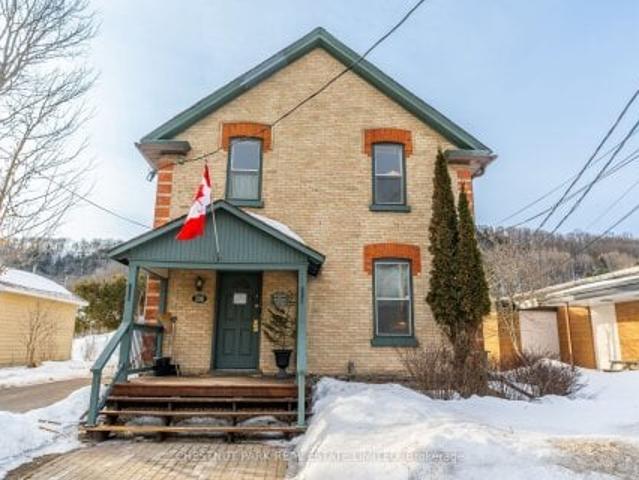 Office for sale in Dysart Et Al., Ontario