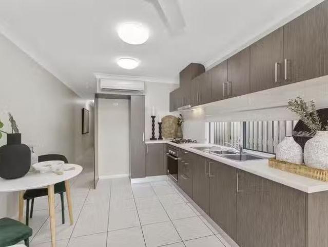 Apartment for rent in Oonoonba