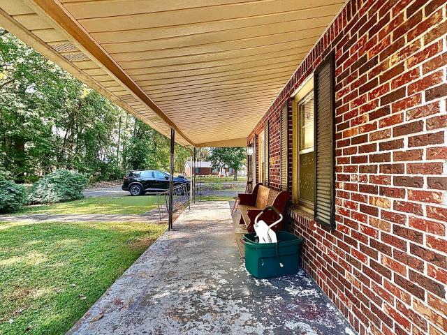 House for sale in Guthrie, Todd County
