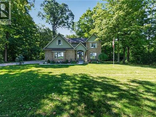 House for sale in Ontario