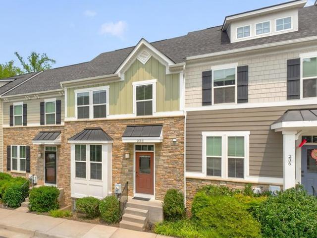 Townhouse for sale in Virginia