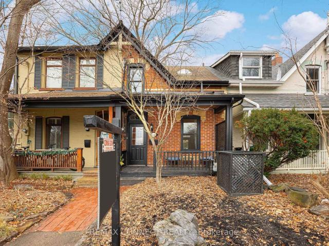Townhouse for sale in Woburn, Ontario