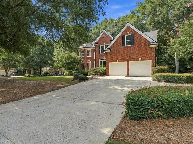 House for sale in Grand Cascades, Suwanee