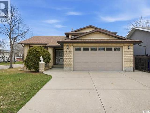 House for sale in Saskatoon, Saskatchewan
