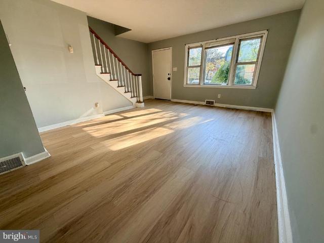 Townhouse for sale in Trenton, New Jersey