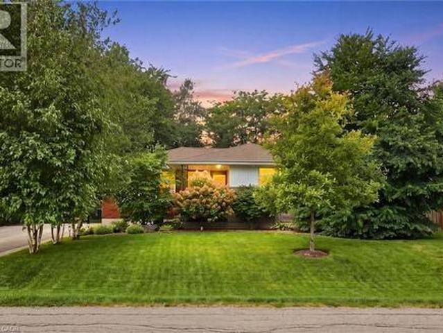 House for sale in Ancaster, Ontario
