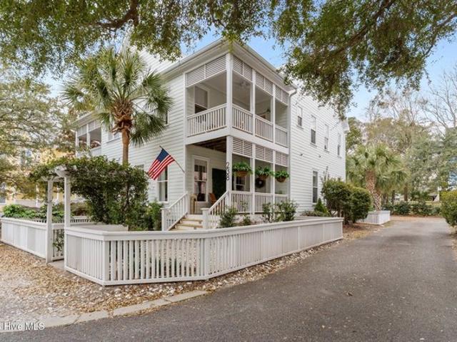 Townhouse for sale in Carolina Beach, North Carolina