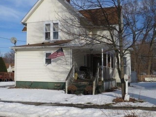 House for sale in Conneaut, Ohio