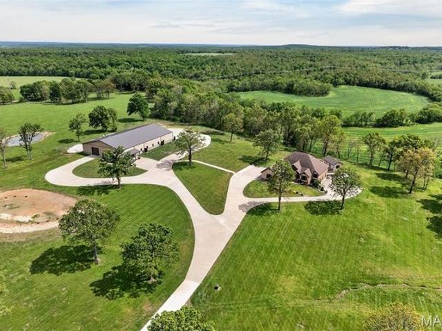 House for sale in Laclede, Missouri